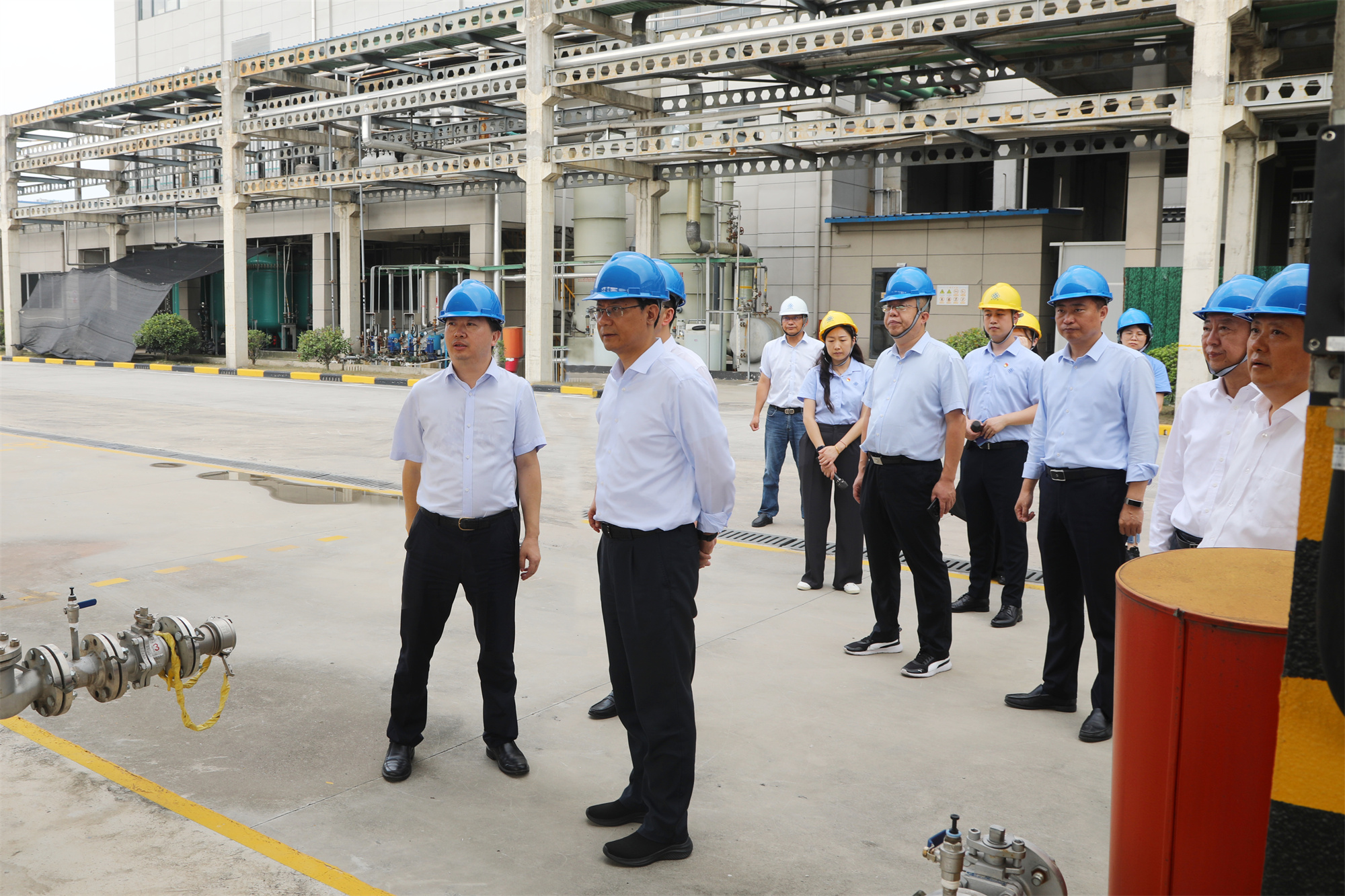 市委书记王进健赴pa视讯集团药业开展节前安全生产检查